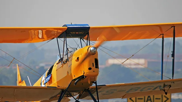 India Expands Indigenous Trainer Fleet With Tejas And Htt 40 Deliveries - Pixabay / Bluesnap