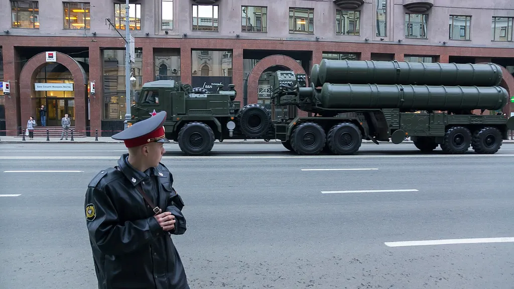 India'S Cutting Edge Air Defence System Earns Praise In The Caucasus - Moscow 2012 Victory Day Parade Rehearsal, S-400, Russia