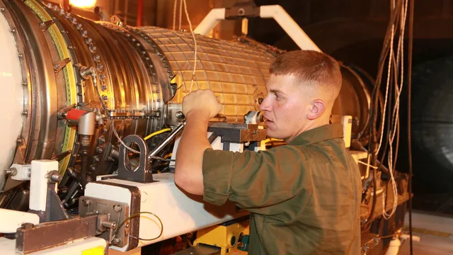 India'S Fighter Aircraft Development Ecosystem Set For A Boost With Fresh Wave Of Young Engineers - DVIDS - Cpl Kevin Crist