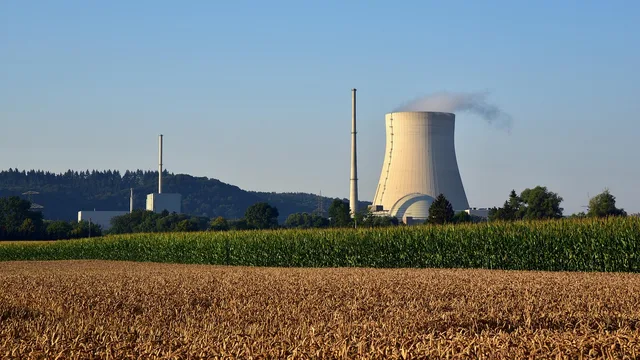 India's Nuclear Ambition: Charting a Course for a 100GW Clean Energy Future - Pixabay / ulleo