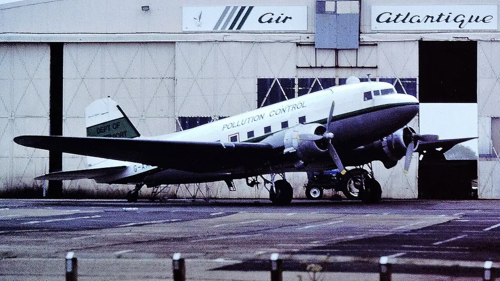 India's Stealth Fighter Takes Flight: Private Sector to Lead Global Export Push - G-AMCA DC3 Air atlantique CVT 30-10-87 (30244333902)