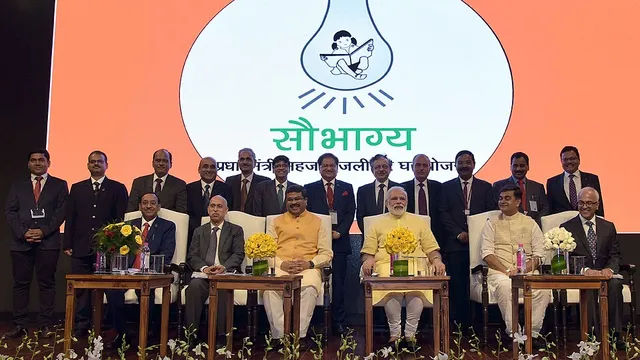 ONGC Sees Bright Future in Venezuela as US Sanctions Ease - The Prime Minister, Shri Narendra Modi with the Board of Directors of ONGC & ONGC Videsh Ltd, at a function, at Deendaya