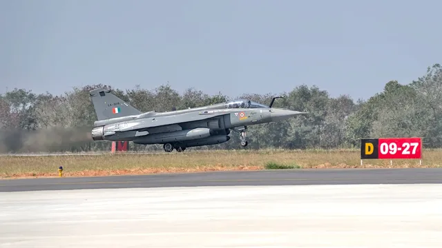 सिडीएम की प्रतिनिधिमंडल ने टेजस एमआरओ और उद्योग साझेदारियों पर सुलूर एयरफोर्स स्टेशन से चर्चा की